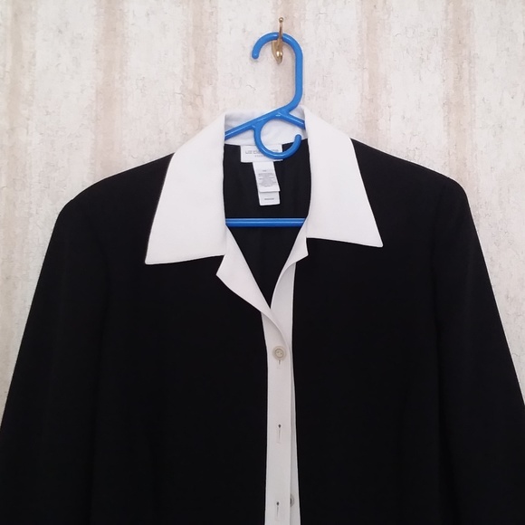 NWT Liz Claiborne Black Dress with White Trim - Picture 3 of 8